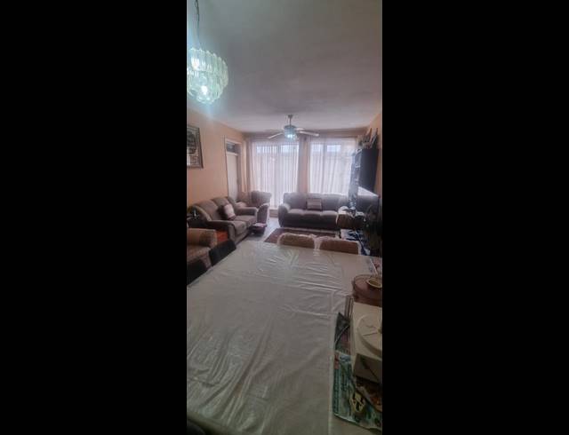 3 BEDROOM APARTMENT FOR SALE IN NORTH BEACH